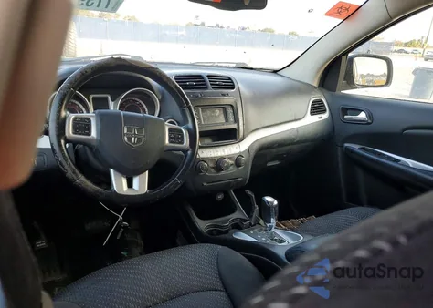 2016 Dodge Journey Crossroad z USA, uszkodzony, nr VIN 3C4PDCGBXGT216981